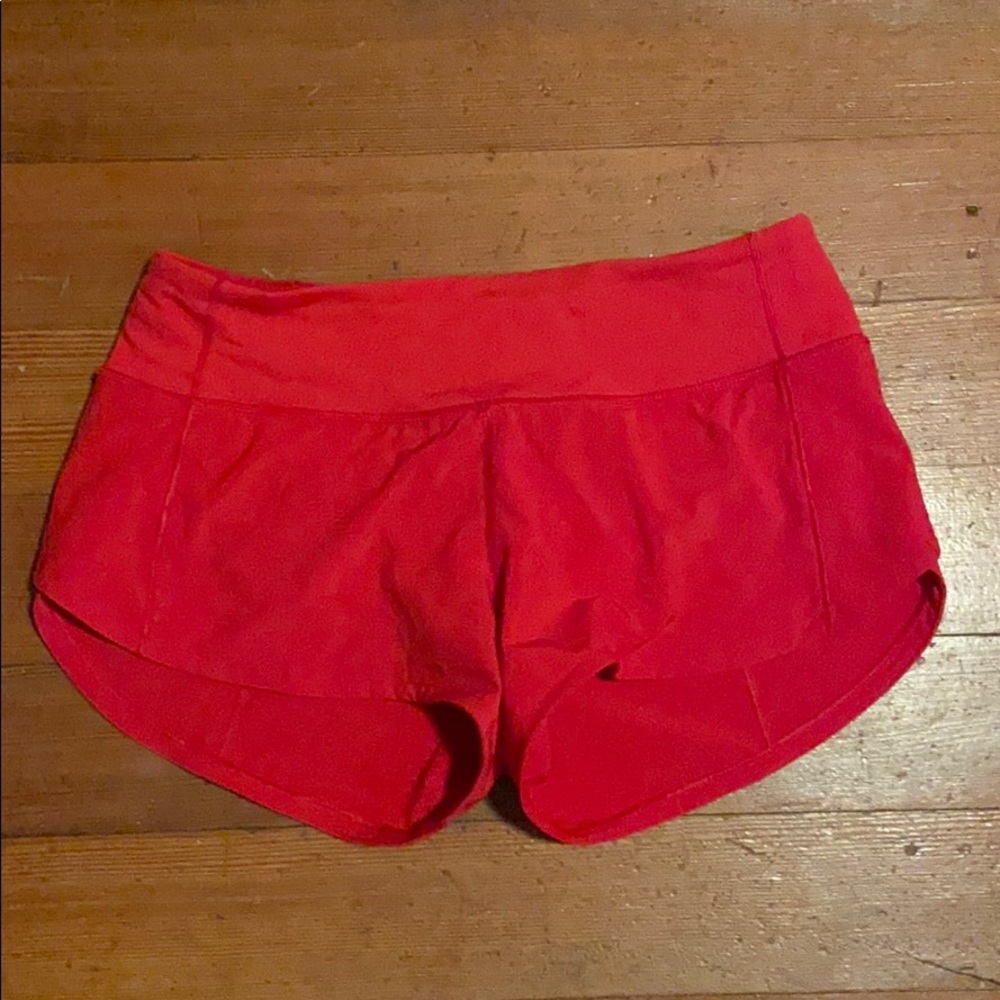 lululemon red speed short (2.5 inch inseam)
